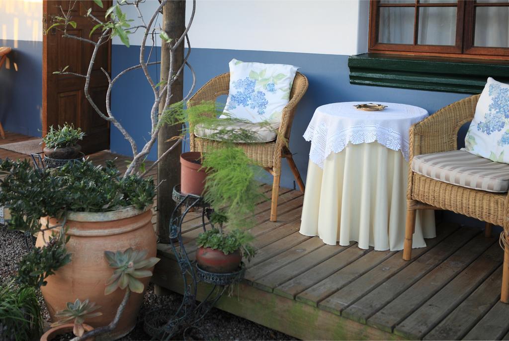 Outeniqua Travel Lodge George Exterior foto